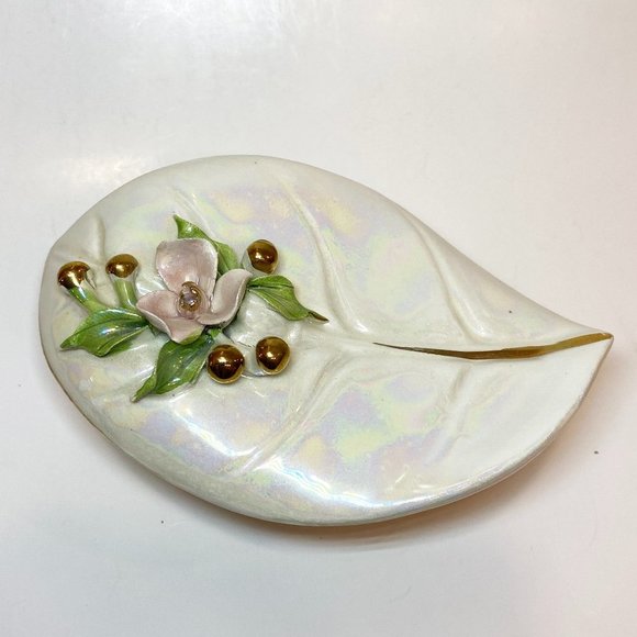 VTG Trinket Treasure Jewelry Ceramic Box with Mother of Pearl Glaze and Flowers - Picture 3 of 8